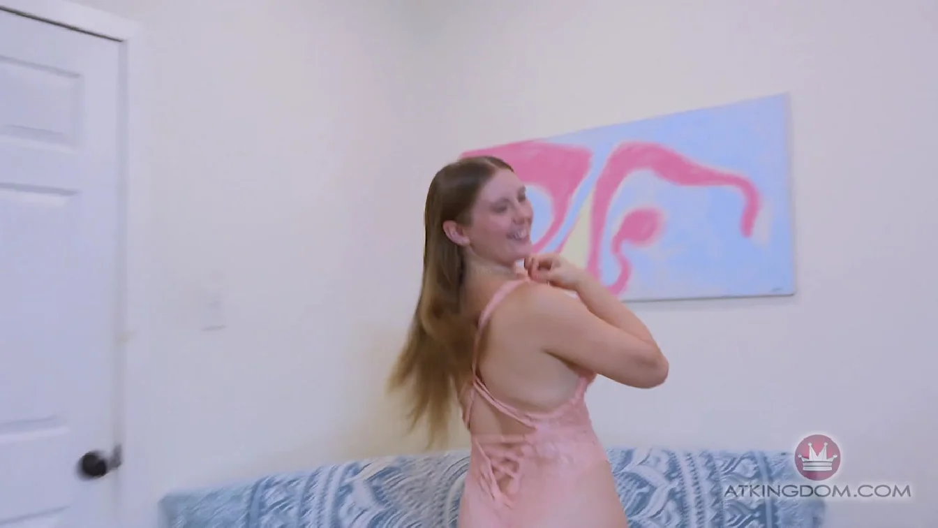 Zoey Zimmer XXX
